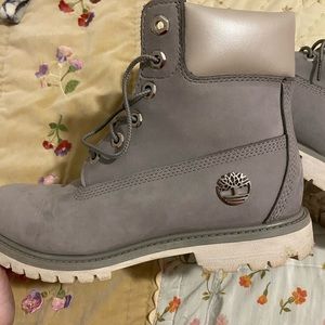 Woman’s timberland boots